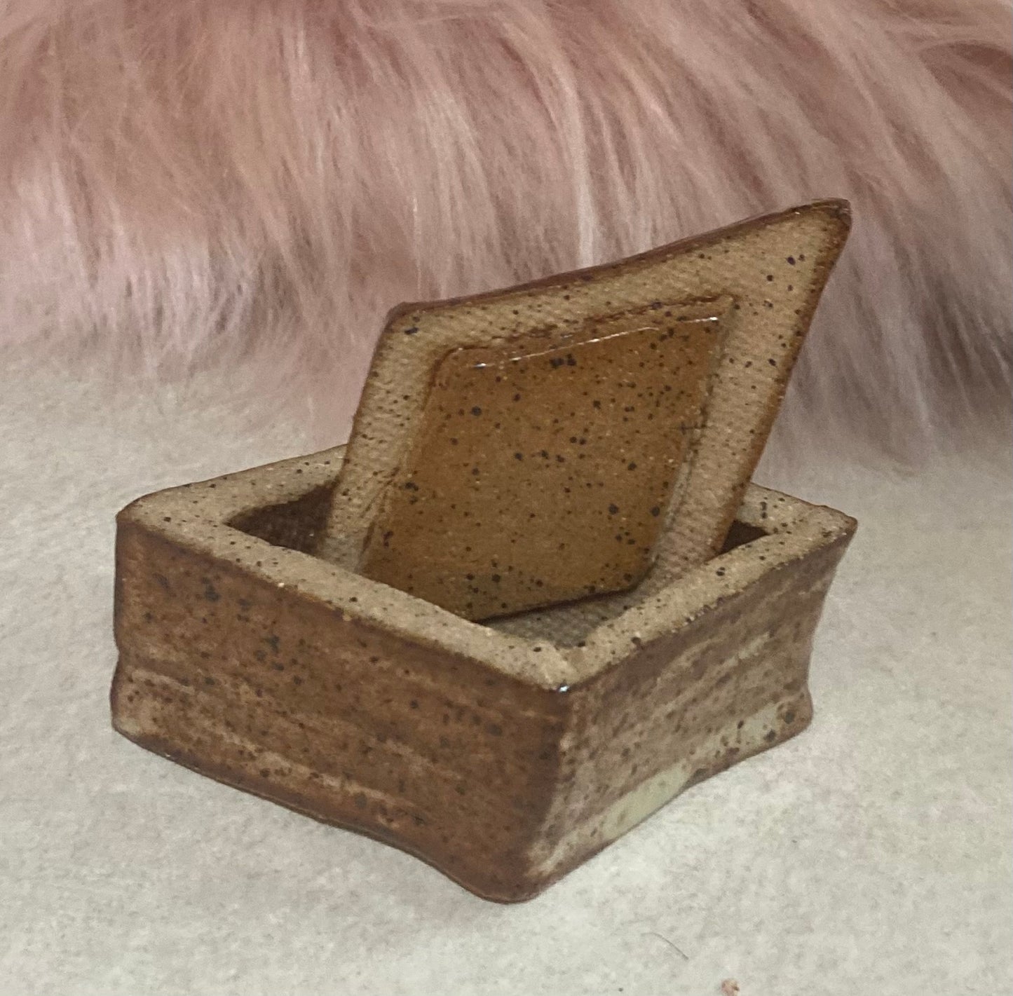 Diamond box small dark brown