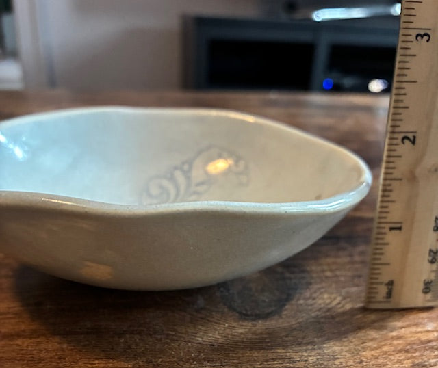 Witch hat bowl