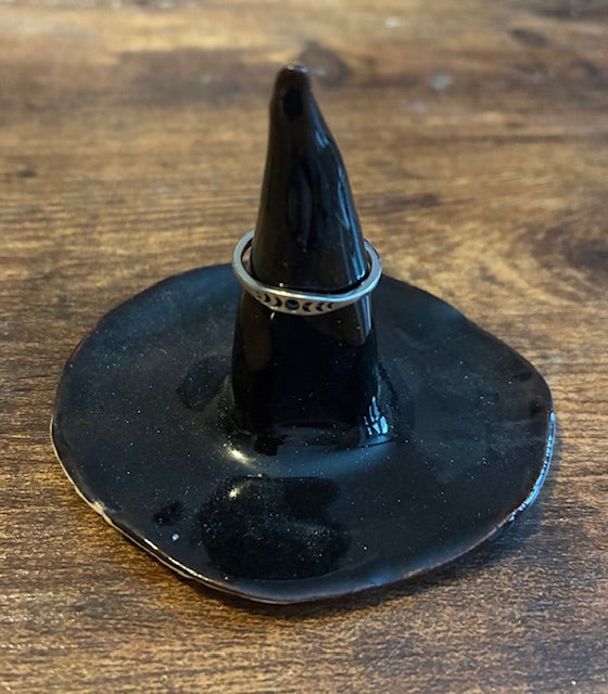 Witch Hat Ring Holder 1